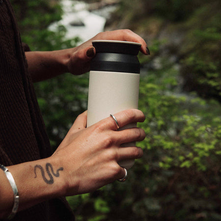 KINTO - TRAVEL Tumbler White gertuvė, 500ml